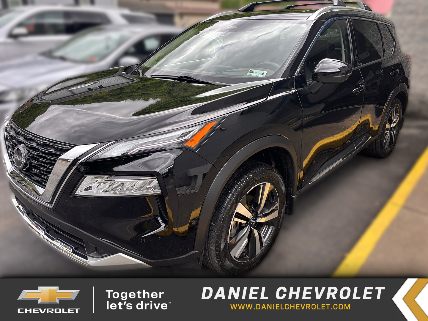 2023 Nissan Rogue Platinum Intelligent AWD in Black — front three-quarter view